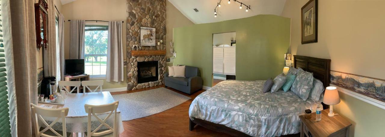 Bed and Breakfast Rock Pointe Ranch à Floral City Extérieur photo